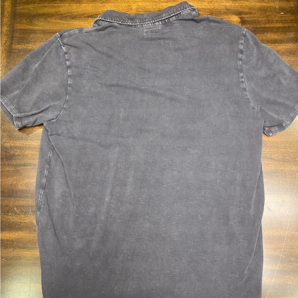 Guess button up shirt - Picture 3 of 3